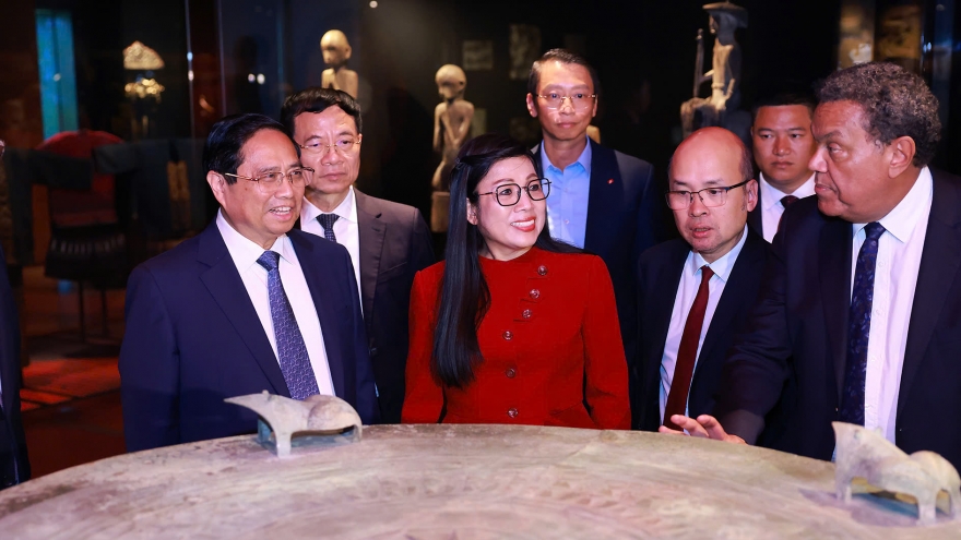 Thủ tướng Phạm Minh Chính thăm Bảo tàng Quai Branly - Jacques Chirac